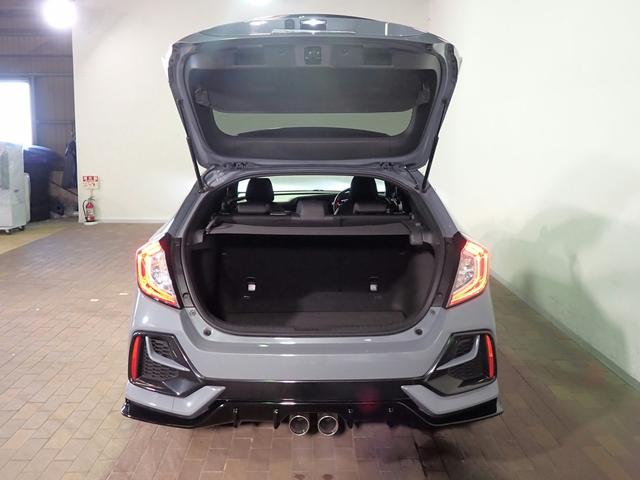 シビック ハッチバック　ギャザズメモリーナビ　フルセグＴＶ　バックカメラ　ＥＴＣ２．０　シートヒーター　ＬＥＤオートライト　オートハイビーム　ワンオーナー　禁煙車　ドラレコ　Ｐシート　ターボ　パドルシフト　ホンダセンシング（29枚目）