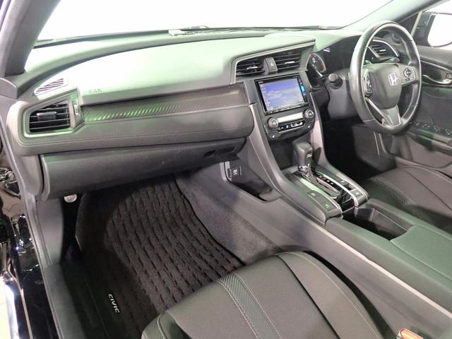 シビック ハッチバック　ギャザズメモリーナビ　フルセグＴＶ　バックカメラ　ＥＴＣ車載器　シートヒーター　ＬＥＤオートライト　オートハイビーム　禁煙車　ドラレコ　社外マフラー　ホンダセンシング　イエローフォグ（26枚目）