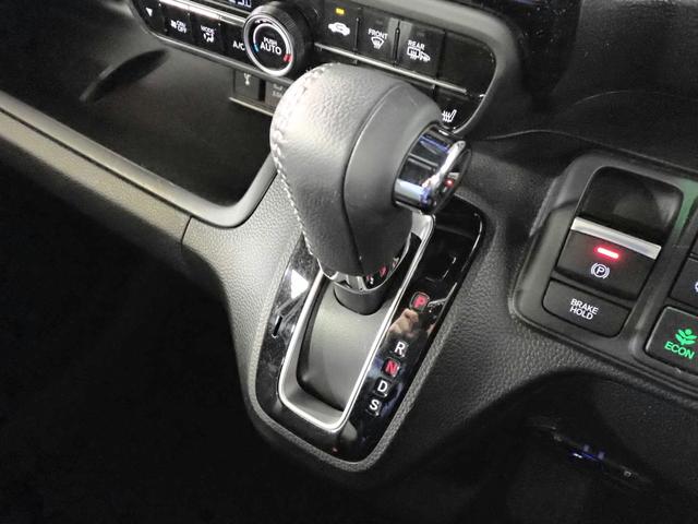 N-BOXカスタム Lターボ ギャザズ9インチメモリーナビ ブルートゥース Bカメラ 両側電動スライドドア ETC車載器 LEDオートライト ワンオーナー 禁煙車 Pセンサー シートヒーター ハーフレザーシート 4WD(23枚目)