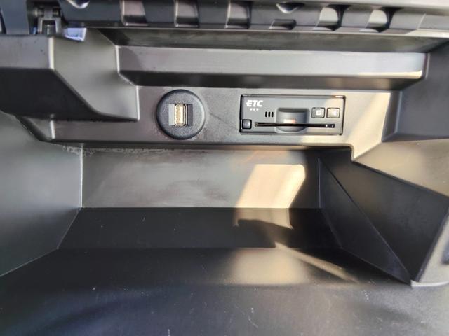 デリカD:2 ハイブリッドMZ 全方位カメラ付ナビパッケージ 実走行44833KM 全方位カメラ付きナビTV DVD HUD LEDヘッド Bカメラ ETC シートヒーター 両側パワスラ 衝突被害軽減ブレーキ クルコン クリアランスソナー オールシーズンタイヤ(13枚目)