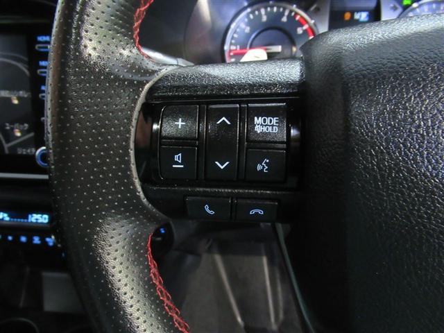 ハイラックス Ｚ　ＧＲスポーツ　４ＷＤ　メモリーナビ　ミュージックプレイヤー接続可　バックカメラ　衝突被害軽減システム　ＥＴＣ　ＬＥＤヘッドランプ　ワンオーナー　アイドリングストップ　ディーゼル（11枚目）
