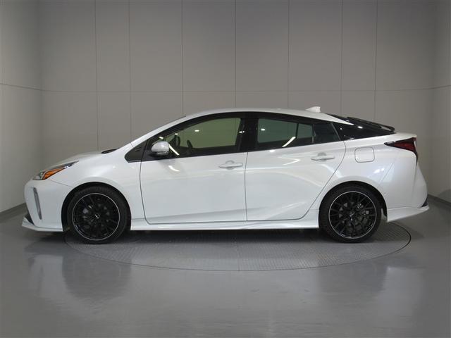 プリウス Aツーリングセレクション フルセグ メモリーナビ ミュージックプレイヤー接続可 バックカメラ 衝突被害軽減システム ETC ドラレコ LEDヘッドランプ ワンオーナー フルエアロ(2枚目)