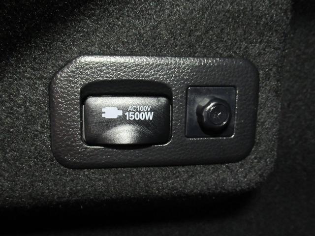 カローラツーリング ハイブリッド ダブルバイビー 4WD フルセグ メモリーナビ DVD再生 ミュージックプレイヤー接続可 バックカメラ 衝突被害軽減システム ETC ドラレコ LEDヘッドランプ ワンオーナー(31枚目)