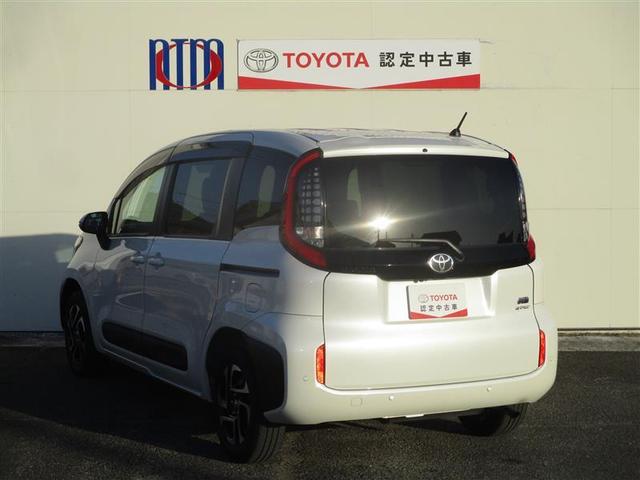 シエンタ ハイブリッドＺ　ナビ＆ＴＶ　ＴＳＳ　横滑り防止機能　バックモニター　ウォークスルー　フルセグテレビ　クルーズコントロール　ＬＥＤライト　盗難防止装置　ＡＢＳ　３列シート　カーテンエアバック　スマートキー　メモリーナビ（4枚目）