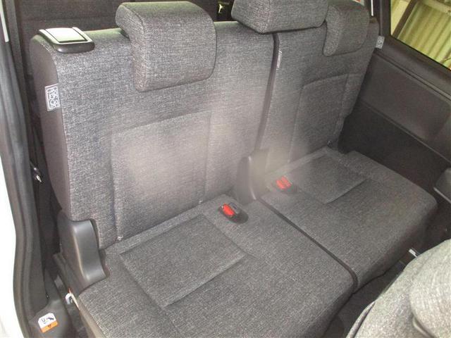 シエンタ ハイブリッドＺ　ナビ＆ＴＶ　ＴＳＳ　横滑り防止機能　バックモニター　ウォークスルー　フルセグテレビ　クルーズコントロール　ＬＥＤライト　盗難防止装置　ＡＢＳ　３列シート　カーテンエアバック　スマートキー　メモリーナビ（9枚目）