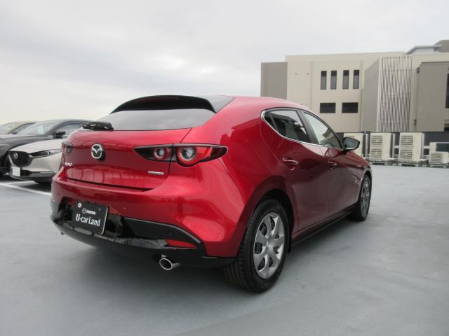 MAZDA3ファストバック 15C iセレクション 衝突被害軽減システム アダプティブクルーズコントロール 全周囲カメラ オートマチックハイビーム ナビ バックカメラ オートライト LEDヘッドランプ Bluetooth 展示・試乗車(3枚目)