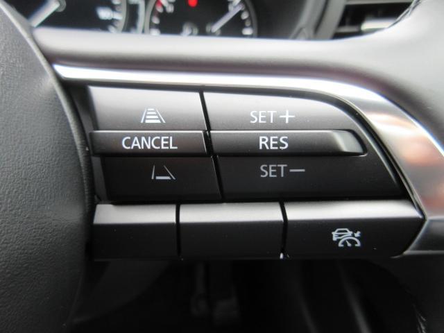 MAZDA3ファストバック 15C iセレクション 衝突被害軽減システム アダプティブクルーズコントロール 全周囲カメラ オートマチックハイビーム ナビ バックカメラ オートライト LEDヘッドランプ Bluetooth 展示・試乗車(10枚目)