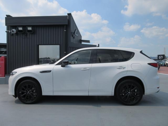 CX-60 XD-ハイブリッド プレミアムスポーツ 衝突被害軽減システム アダプティブクルーズコントロール 全周囲カメラ オートマチックハイビーム サンルーフ 4WD 革シート 電動シート シートヒーター バックカメラ オートライト LEDヘッドランプ(3枚目)