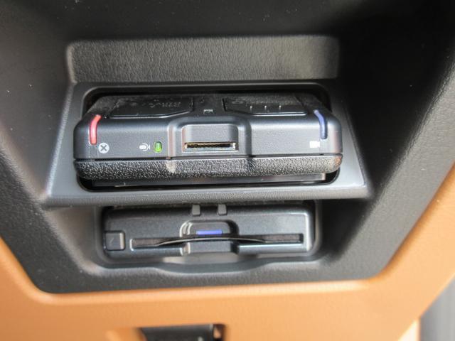 CX-60 XD-ハイブリッド プレミアムスポーツ 衝突被害軽減システム アダプティブクルーズコントロール 全周囲カメラ オートマチックハイビーム サンルーフ 4WD 革シート 電動シート シートヒーター バックカメラ オートライト LEDヘッドランプ(14枚目)