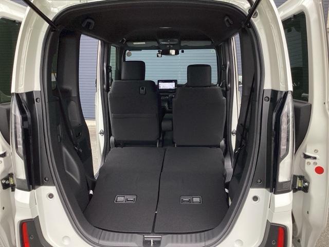 Ｎ－ＢＯＸカスタム ベースグレード　レンタＵＰ　禁煙車　９インチインターナビ　フルセグＴＶ　ＢｌｕｅｔｏｏｔｈＡｕｄｉｏ　ＤＶＤ／ＣＤ再生　左側Ｐスライドドア　ＬＥＤヘッドライト　ＥＴＣ　ドラレコ　アダプティブクルーズコントロール（21枚目）