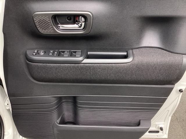 Ｎ－ＢＯＸカスタム ベースグレード　レンタＵＰ　禁煙車　９インチインターナビ　フルセグＴＶ　ＢｌｕｅｔｏｏｔｈＡｕｄｉｏ　ＤＶＤ／ＣＤ再生　左側Ｐスライドドア　ＬＥＤヘッドライト　ＥＴＣ　ドラレコ　アダプティブクルーズコントロール（22枚目）