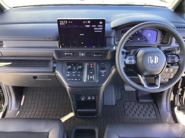 ステップワゴン e:HEVスパーダ レンタUP 禁煙車 11.4インチホンダコネクトナビ フルセグTV BluetoothAudio フリップダウンモニター 全周囲カメラ ドラレコ前後 両側Pスライドドア シートヒーター ETC(13枚目)