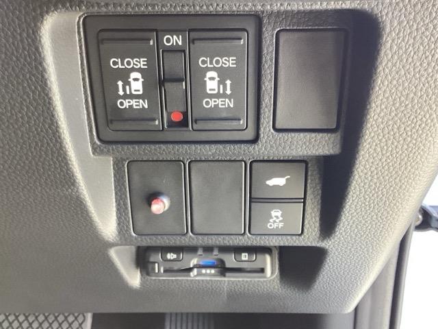 ステップワゴン eHEVスパーダプレミアムラインブラックエディション レンタUP 禁煙車 11.4インチHondaCONNECTナビ フリップダウンモニター ドラレコ前後 シートヒーター 電動リアゲート 両側Pスライドドア LEDヘッドライト ETC(12枚目)