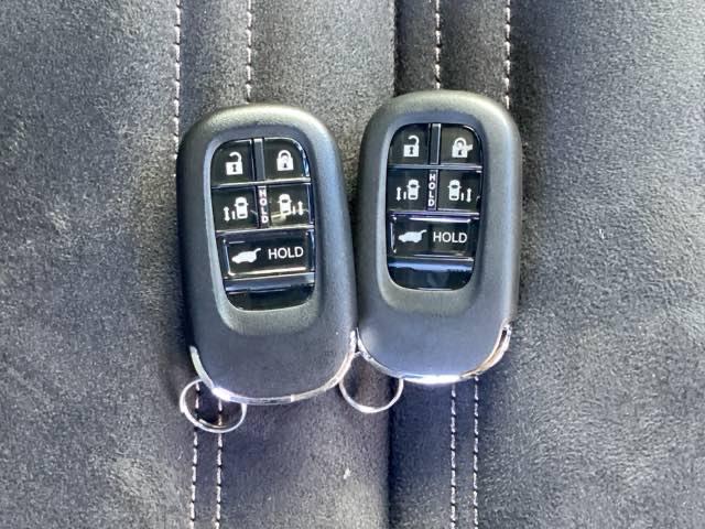 ステップワゴン eHEVスパーダプレミアムラインブラックエディション レンタUP 禁煙車 11.4インチHondaCONNECTナビ フリップダウンモニター ドラレコ前後 シートヒーター 電動リアゲート 両側Pスライドドア LEDヘッドライト ETC(15枚目)