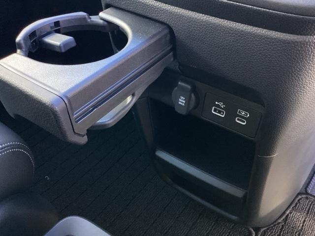 ステップワゴン eHEVスパーダプレミアムラインブラックエディション レンタUP 禁煙車 11.4インチHondaCONNECTナビ フリップダウンモニター ドラレコ前後 シートヒーター 電動リアゲート 両側Pスライドドア LEDヘッドライト ETC(27枚目)