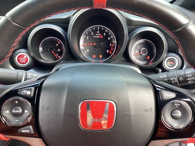 シビック タイプＲ　フルノーマル　ワンオーナー　禁煙車　フロントドライブレコーダー　ホンダ純正ナビ　バックカメラ　ＥＴＣ　スマートキー　盗難防止装置　１年間走行距離無制限保証付き　クルーズコントロール（13枚目）