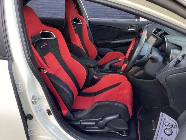 シビック タイプＲ　フルノーマル　ワンオーナー　禁煙車　フロントドライブレコーダー　ホンダ純正ナビ　バックカメラ　ＥＴＣ　スマートキー　盗難防止装置　１年間走行距離無制限保証付き　クルーズコントロール（19枚目）