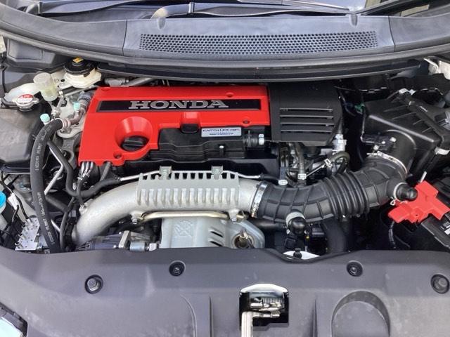 シビック タイプＲ　フルノーマル　ワンオーナー　禁煙車　フロントドライブレコーダー　ホンダ純正ナビ　バックカメラ　ＥＴＣ　スマートキー　盗難防止装置　１年間走行距離無制限保証付き　クルーズコントロール（23枚目）