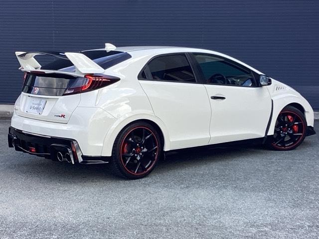 シビック タイプＲ　フルノーマル　ワンオーナー　禁煙車　フロントドライブレコーダー　ホンダ純正ナビ　バックカメラ　ＥＴＣ　スマートキー　盗難防止装置　１年間走行距離無制限保証付き　クルーズコントロール（27枚目）