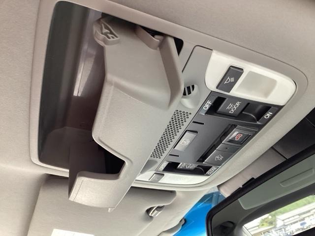 レジェンド ハイブリッド　ＥＸ　前後ドライブレコーダー　ホンダ純正ナビ　フルセグＴＶ　Ｂｌｕｅｔｏｏｔｈ　バックカメラ　運転席助手席シートヒーター　禁煙車　サンルーフ　ＬＥＤヘッドライト　スマートキー　ホンダセンシング（23枚目）