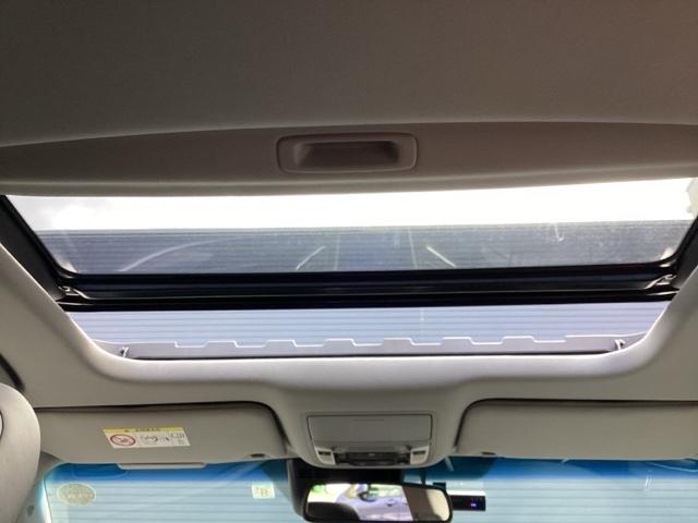 レジェンド ハイブリッド　ＥＸ　前後ドライブレコーダー　ホンダ純正ナビ　フルセグＴＶ　Ｂｌｕｅｔｏｏｔｈ　バックカメラ　運転席助手席シートヒーター　禁煙車　サンルーフ　ＬＥＤヘッドライト　スマートキー　ホンダセンシング（24枚目）