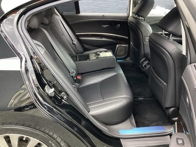 レジェンド ハイブリッド　ＥＸ　前後ドライブレコーダー　ホンダ純正ナビ　フルセグＴＶ　Ｂｌｕｅｔｏｏｔｈ　バックカメラ　運転席助手席シートヒーター　禁煙車　サンルーフ　ＬＥＤヘッドライト　スマートキー　ホンダセンシング（29枚目）