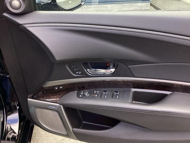 レジェンド ハイブリッド　ＥＸ　前後ドライブレコーダー　ホンダ純正ナビ　フルセグＴＶ　Ｂｌｕｅｔｏｏｔｈ　バックカメラ　運転席助手席シートヒーター　禁煙車　サンルーフ　ＬＥＤヘッドライト　スマートキー　ホンダセンシング（31枚目）