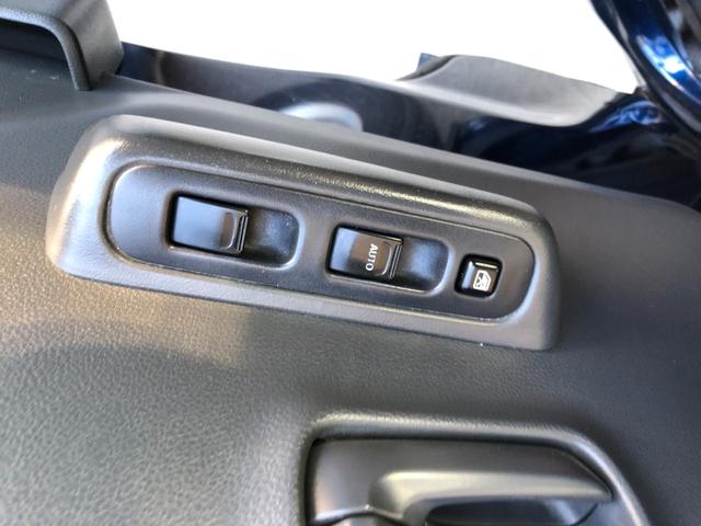 スーパーキャリイ X ディスチャージヘッド装着車 フォグランプ キーレス 荷台マット ドアバイザー 社外CDオーディオ オートギヤシフト 2nd発進(15枚目)