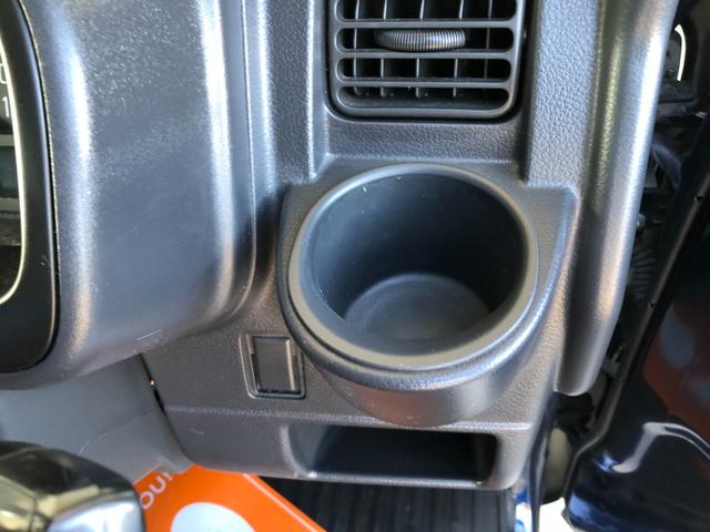 スーパーキャリイ X ディスチャージヘッド装着車 フォグランプ キーレス 荷台マット ドアバイザー 社外CDオーディオ オートギヤシフト 2nd発進(21枚目)