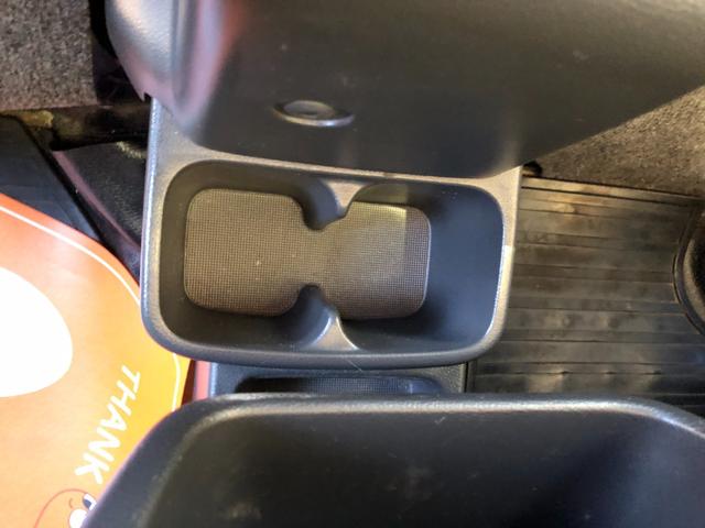 スーパーキャリイ X ディスチャージヘッド装着車 フォグランプ キーレス 荷台マット ドアバイザー 社外CDオーディオ オートギヤシフト 2nd発進(27枚目)