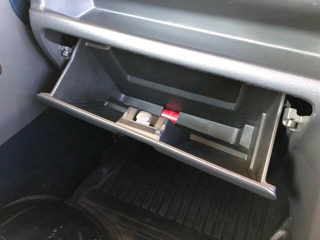 スーパーキャリイ X ディスチャージヘッド装着車 フォグランプ キーレス 荷台マット ドアバイザー 社外CDオーディオ オートギヤシフト 2nd発進(30枚目)