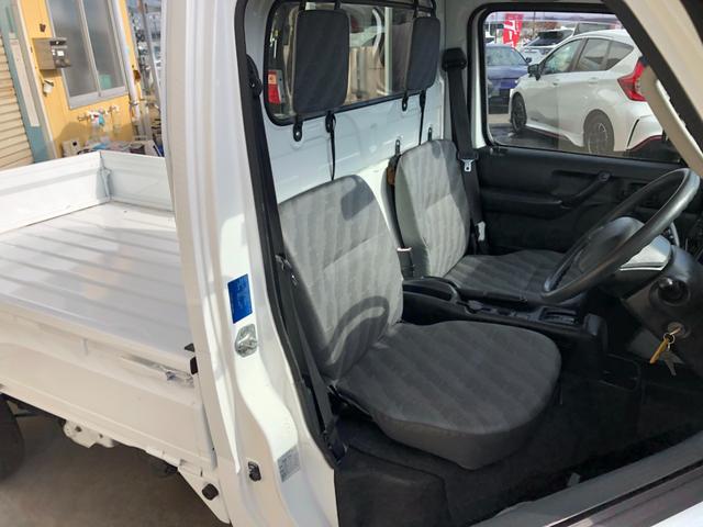 キャリイトラック ＫＣエアコン・パワステ　オートマ　エアコン　パワステ　ＦＭＡＭラジオ　同色全塗装済み（8枚目）