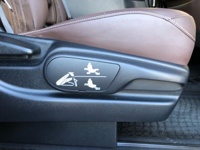 エスクァイア Ｇｉ　プレミアムパッケージ　純正１０インチＳＤナビ　フルセグＴＶ　バックモニター　後席１２．１インチフリップダウンモニター　ビルトインＥＴＣ　スマートキー２個　両側パワースライドドア　ハーフレザーシート　シートヒーター（50枚目）