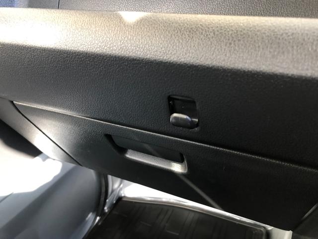 ハイゼットトラック スタンダード　スマートキー２個　プッシュスタート　スマアシ　パワーウインド　ＥＴＣ　クリアランスソナー　アイドリングストップ　電格ドアミラー　オートライト　ＦＭＡＭラジオ　荷台マット（30枚目）