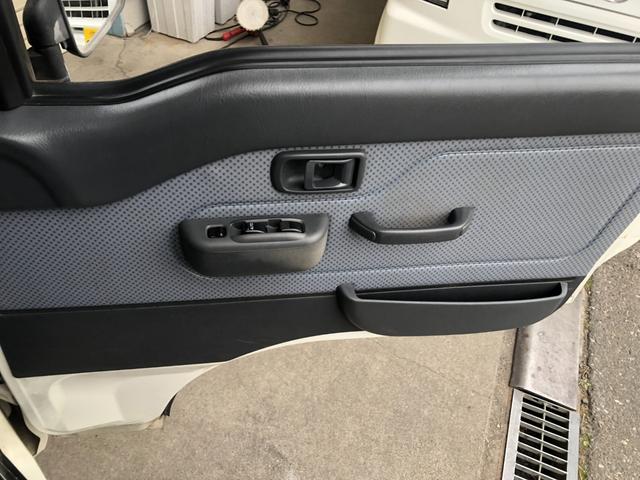 ハイゼットトラック ジャンボ オートマ エアコン パワステ ラジオ パワーウインド 集中ドアロック ルーフシェルフ ファブリックシート ゲートアッパープロテクター 社外12インチアルミ(14枚目)