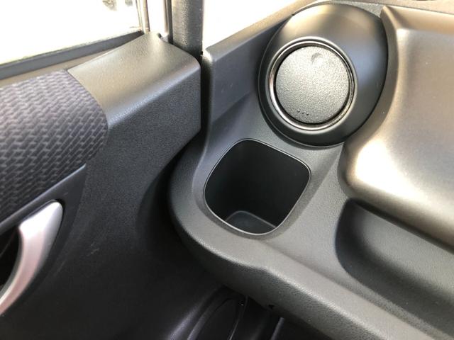 フィット RS 社外メモリーナビ ワンセグTV ETC 前後ドラレコ キーレス 純正16インチアルミ HIDヘッドライト フォグランプ 純正エアロ リアスポ(31枚目)