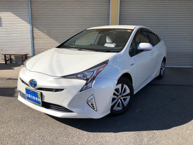 プリウス Ａ　純正９インチＳＤナビ　フルセグＴＶ　バックガイドモニター　ビルトインＥＴＣ　ステアリングリモコン　前後ドラレコ　クルコン　スマートキー２個　ＨＵＤ　ＢＳＭ　ＬＤＡ　プリクラッシュセーフティ　Ｐアシスト（3枚目）