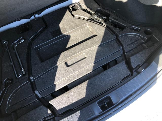 プリウス Ａ　純正９インチＳＤナビ　フルセグＴＶ　バックガイドモニター　ビルトインＥＴＣ　ステアリングリモコン　前後ドラレコ　クルコン　スマートキー２個　ＨＵＤ　ＢＳＭ　ＬＤＡ　プリクラッシュセーフティ　Ｐアシスト（44枚目）