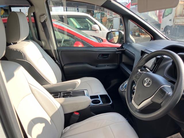TOYOTA NOAH HYBRID X | 2014 | SILVER | 165838 km | details TOYOTA NOAH HYBRID X | 2014 | SILVER | 165838 km | details