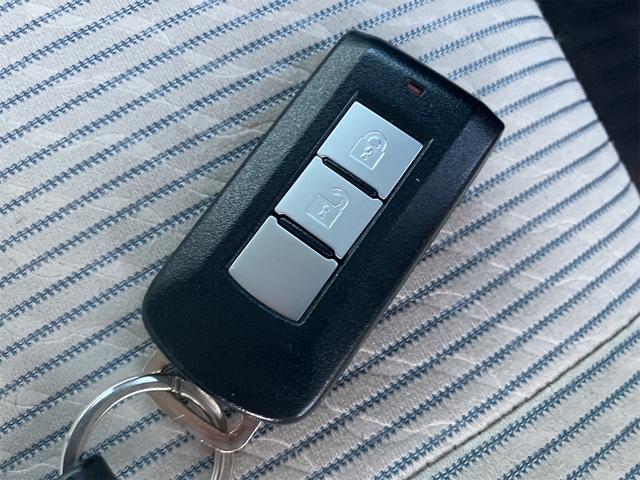 デイズ X 全周囲カメラ スマートキー アイドリングストップ 電動格納ミラー ベンチシート CVT 盗難防止システム ABS Bluetooth 衝突安全ボディ エアコン パワーステアリング パワーウィンドウ(7枚目)