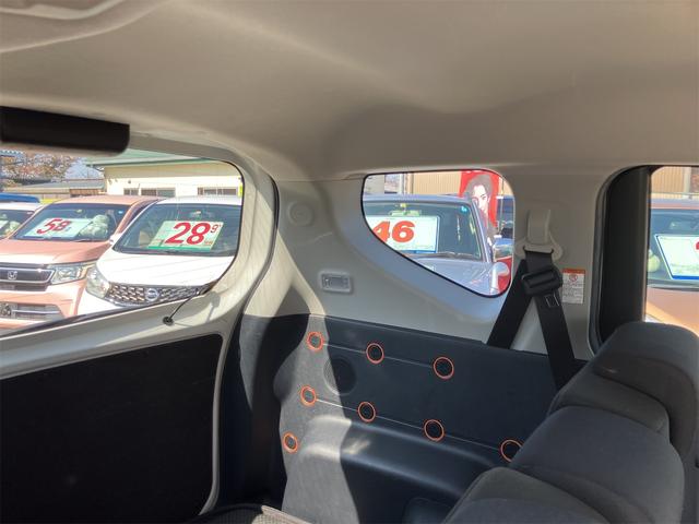 シエンタ ファンベースＧ　ＥＴＣ　バックカメラ　レーンアシスト　衝突被害軽減システム　両側電動スライドドア　オートマチックハイビーム　オートライト　スマートキー　アイドリングストップ　電動格納ミラー　シートヒーター　３列シート（30枚目）