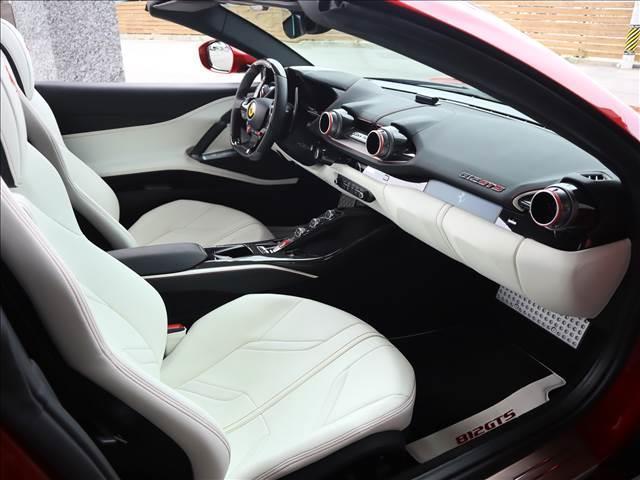 812GTS F1 DCT カーボンExt&Int/OP1040(15枚目)