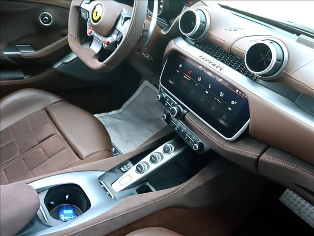 ポルトフィーノ F1 DCT 特注ツートーンペイント/OP507(7枚目)