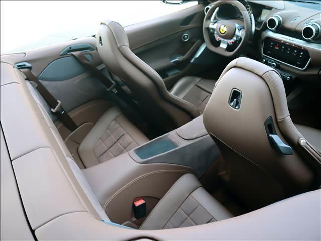 ポルトフィーノ F1 DCT 特注ツートーンペイント/OP507(18枚目)