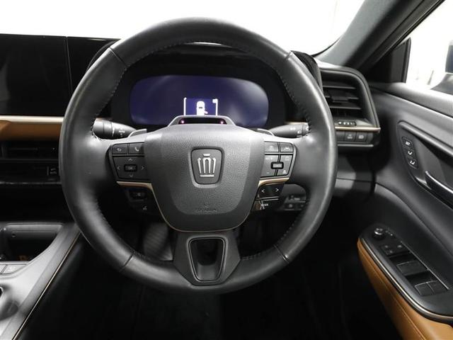 クラウンクロスオーバー ＲＳアドバンスド　ワンオーナー車　衝突軽減装置　パノラマルーフ　ドライブレコーダ　スマートキ－　オートクルーズコントロール　バックモニター　ＡＣ１００Ｖ電源　ＰＷシート　フルセグＴＶ　イモビライザー　ＴＶ　レザーシート（25枚目）