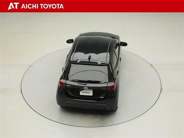 ヤリス ハイブリッドＧ　ＬＥＤライト　アルミホイール　サイドエアバッグ　スマートキ　Ｂモニター　ドライブレコーダー　横滑り防止装置　クルコン　セキュリティアラーム　メディアプレイヤー接続　パワステ　キーフリー　オートエアコン（13枚目）