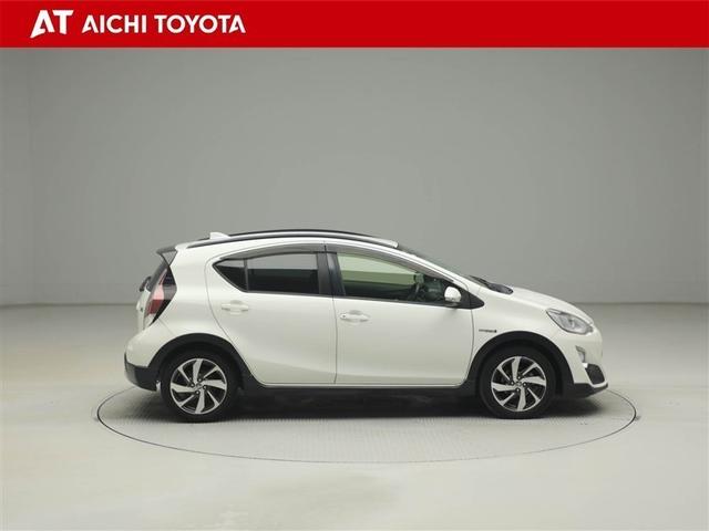 アクア X-アーバン ソリッド Bカメラ 横滑り防止装置 パワーウインドウ オートエアコン ETC車載器 スマートエントリー DVD LEDヘッドライト ABS ナビ&TV フルセグTV 1オーナー エアバック アルミホイール(7枚目)