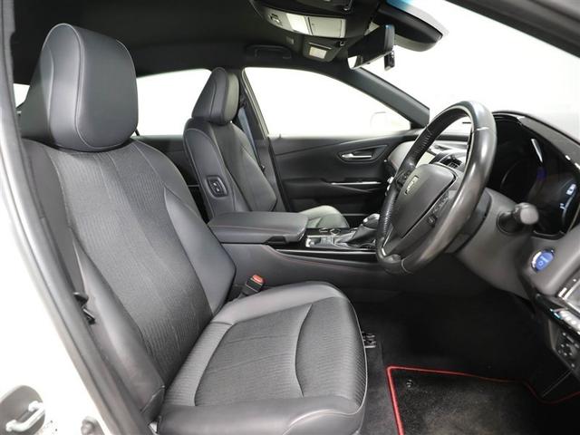 クラウンハイブリッド Ｓ　スポーツスタイル　インテリジェントクリアランスソナー　Ｂモニ　ＡＡＣ　エアバッグ　ナビ＆ＴＶ　ＤＶＤ再生　メモリーナビ　ドライブレコーダー　助手席エアバッグ　ＥＴＣ　パワーシート　横滑り防止装置　スマートキー　ＡＢＳ（19枚目）