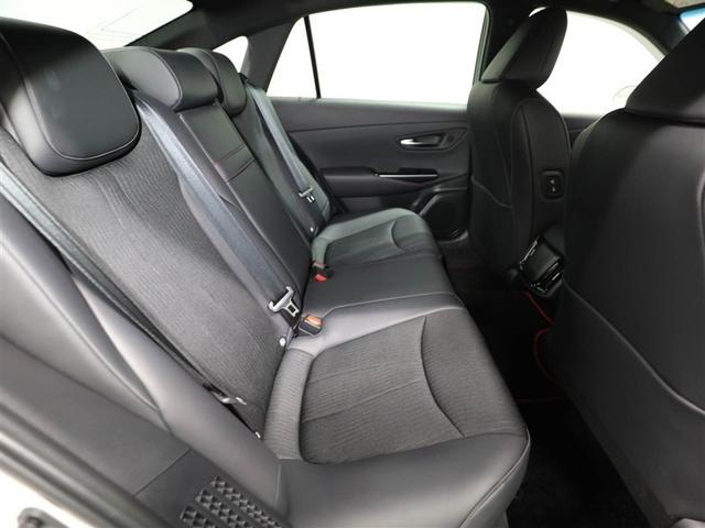 クラウンハイブリッド Ｓ　スポーツスタイル　インテリジェントクリアランスソナー　Ｂモニ　ＡＡＣ　エアバッグ　ナビ＆ＴＶ　ＤＶＤ再生　メモリーナビ　ドライブレコーダー　助手席エアバッグ　ＥＴＣ　パワーシート　横滑り防止装置　スマートキー　ＡＢＳ（20枚目）