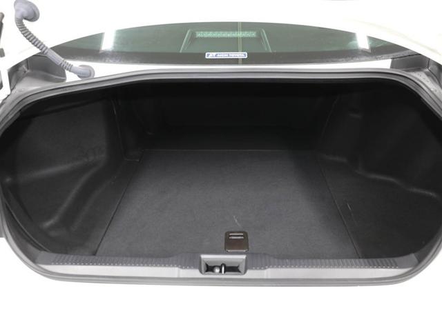 クラウンハイブリッド Ｓ　スポーツスタイル　インテリジェントクリアランスソナー　Ｂモニ　ＡＡＣ　エアバッグ　ナビ＆ＴＶ　ＤＶＤ再生　メモリーナビ　ドライブレコーダー　助手席エアバッグ　ＥＴＣ　パワーシート　横滑り防止装置　スマートキー　ＡＢＳ（21枚目）